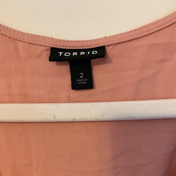 Torrid Babydoll V-Neck Blouse Plus Size 2X - Picture 2 of 3